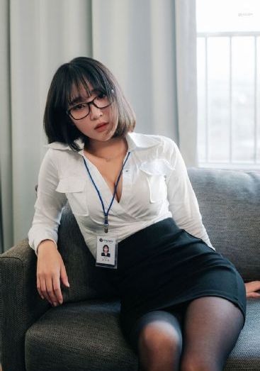 我和丰满的50岁寡妇在线观看_1080完整版观看